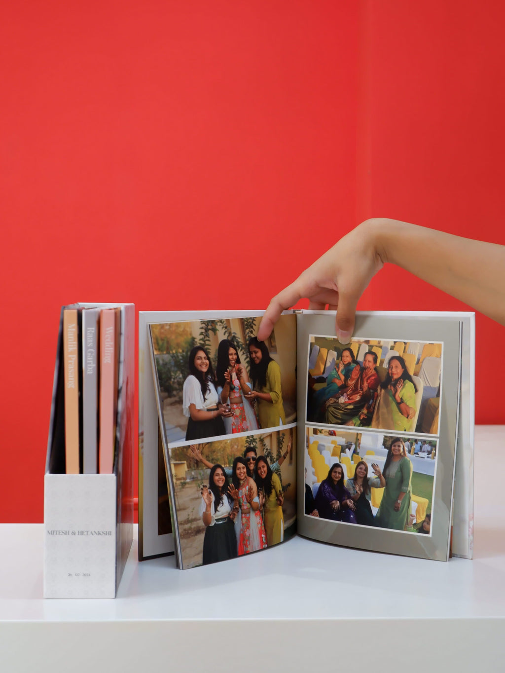 Hetankshi and Mitesh’s Wedding Storybox